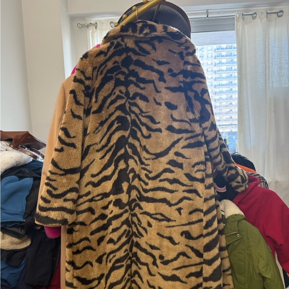 ASOS Leopard Print Faux Fur Coat - Picture 3 of 16